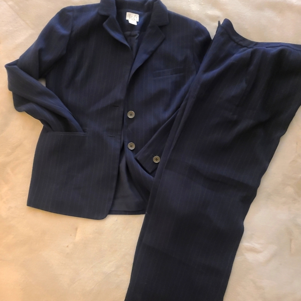 Ann Taylor Navy Blue Pinstripe Pantsuit, 4P